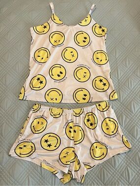 Smiley World Women’s Pajama Set, Size Small